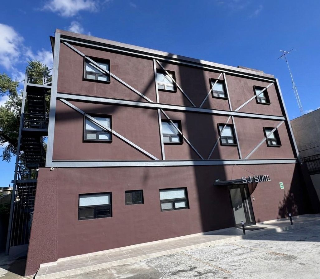 Exterior 2